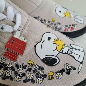 PEANUTS x THE BRADFORD EXCHANGE Snoopy and Woodstock canvas sneakers Womens 10